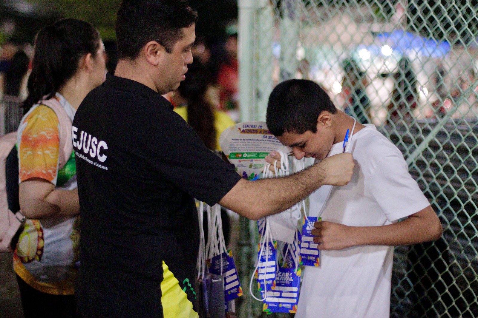 Crianças menores de 12 anos são proibidas em blocos e banda no Amazonas