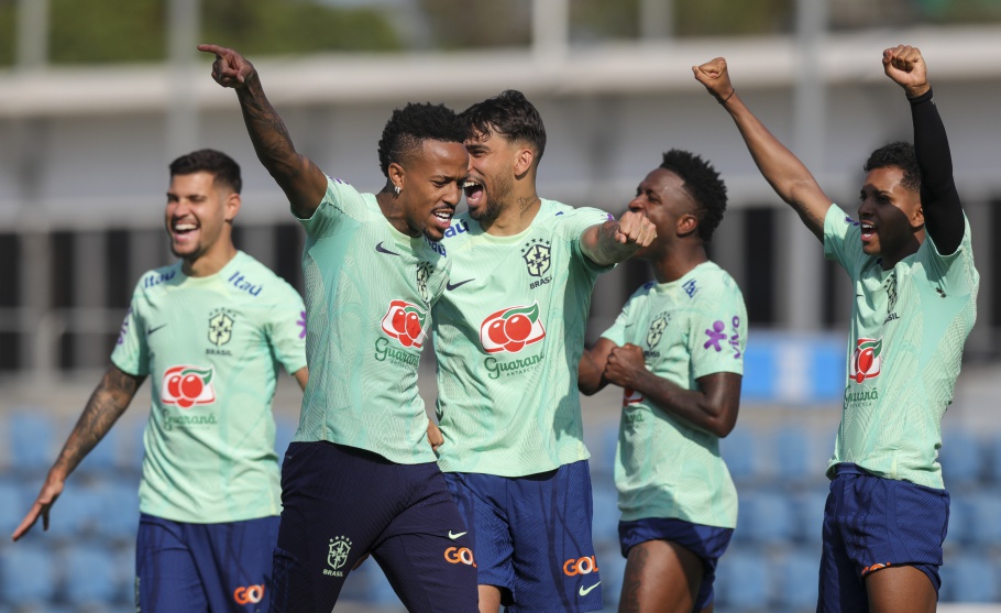 Seleção fica exposta após derrota enquanto a CBF espera por Ancelotti