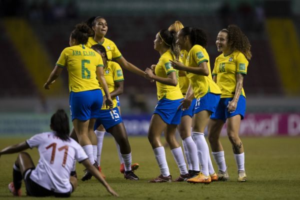 Pia Sundhage convoca seleção para Finalíssima contra a Inglaterra