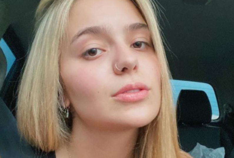 Viih Tube revela ter rasgado o mamilo durante o banho: 'caiu minha pressão'