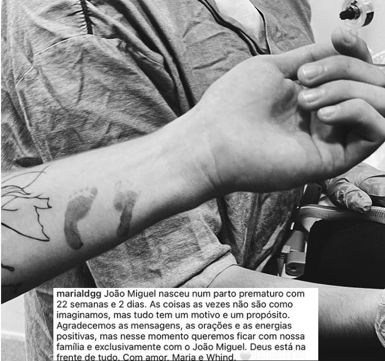 Noiva de Whindersson se pronuncia após parto prematuro aos 5 meses