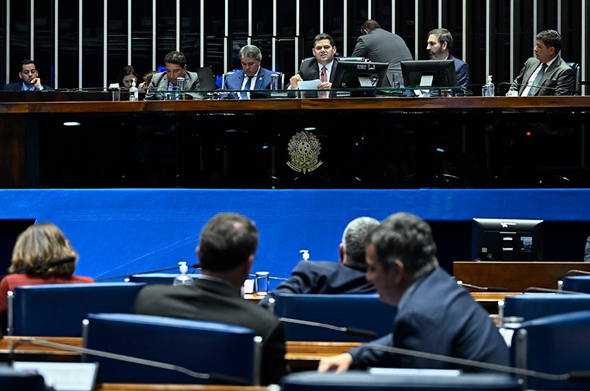 Mais gastos: Senado aprova PL que cria novas vagas para deputados
