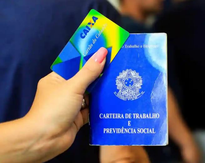 Prazo para sacar abono PIS-Pasep termina nesta sexta-feira 