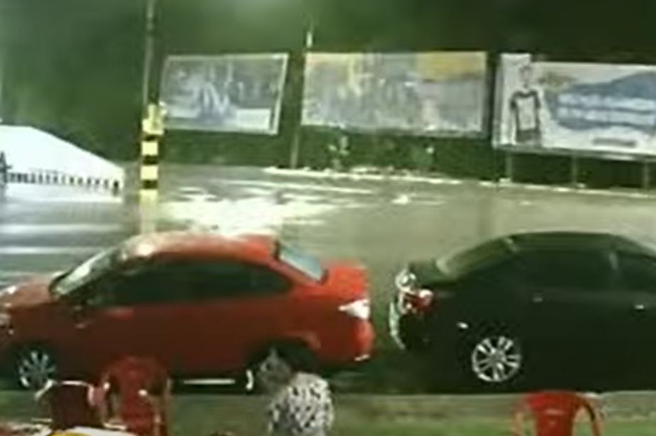 Carro atropela e mata criança que atravessava avenida com a mãe em Manaus