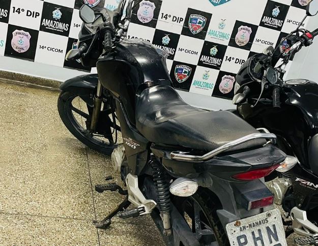 Polícia recupera motocicletas adulteradas e roubadas em Manaus