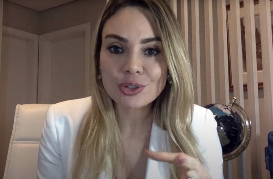 Sheherazade é condenada por chamar agentes penitenciários de criminosos 