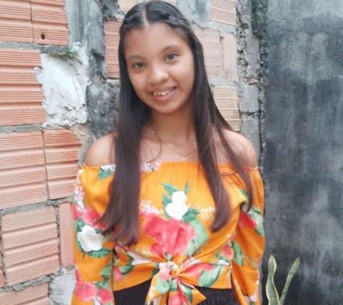 Polícia pede ajuda para encontrar adolescente desaparecida em Manaus