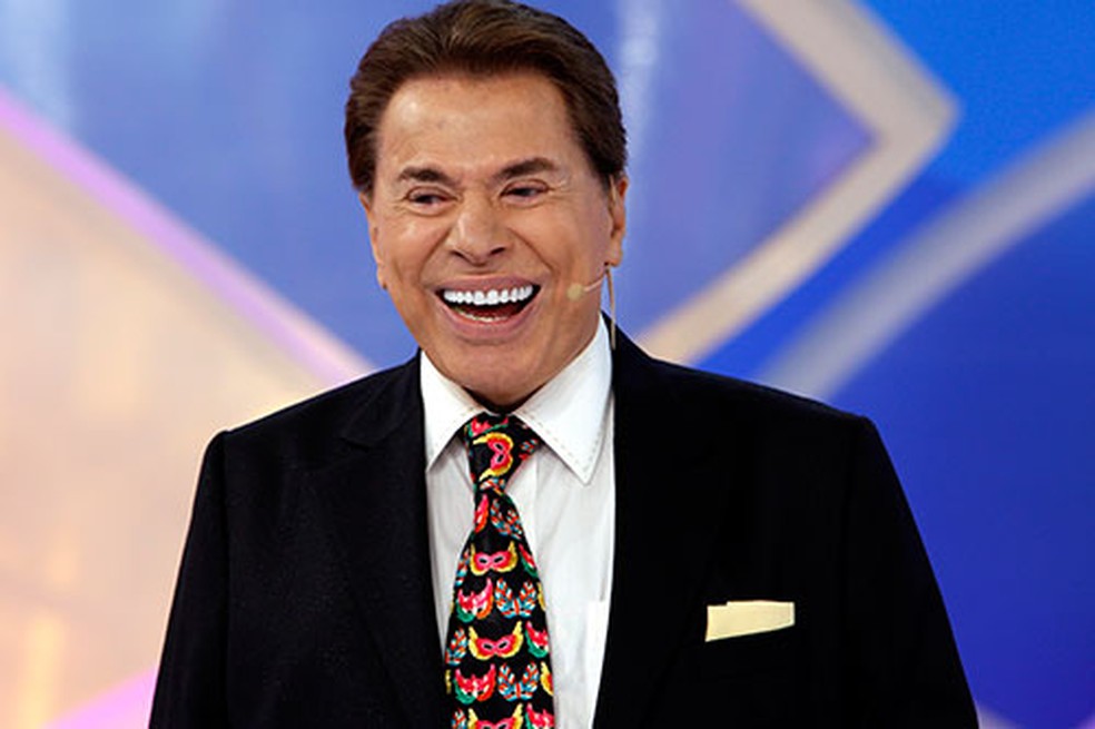  Silvio Santos tem alta após ser internado com Covid-19