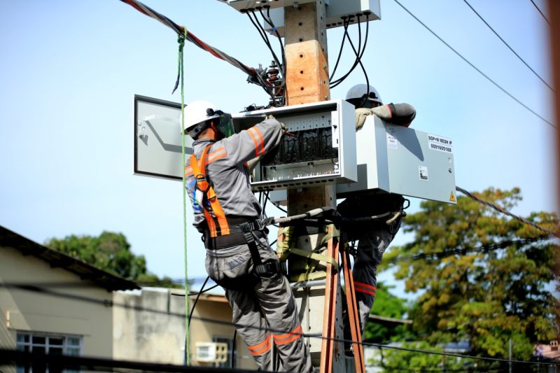 Cliente deve arcar com dívida da Amazonas Energia caso não tenha trocado titularidade