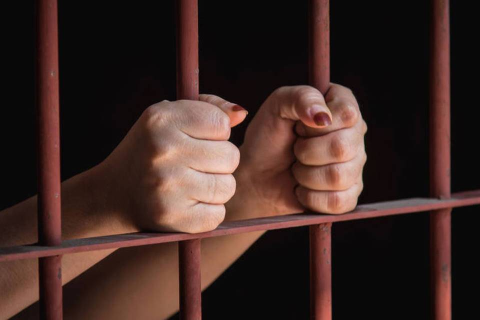 Mulher é denunciada por morte de filha de sete meses