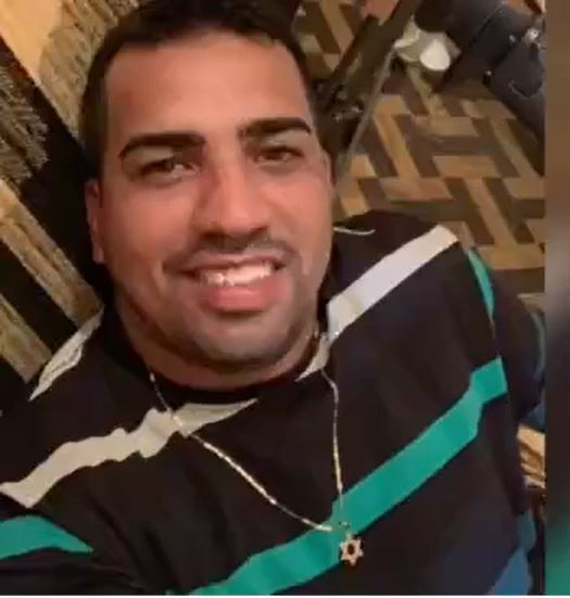 Empresário é executado com 11 tiros na frente de loja em Manaus