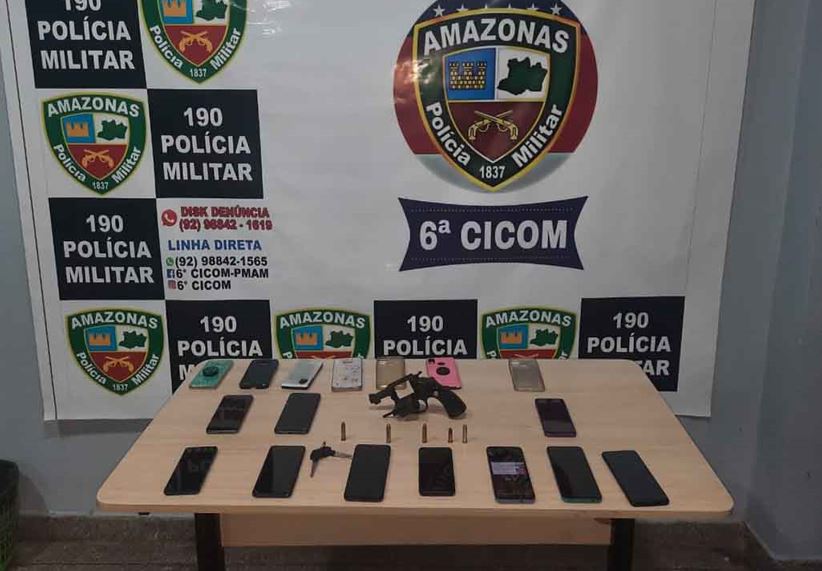 Dupla é presa com mais de 15 celulares roubados Manaus
