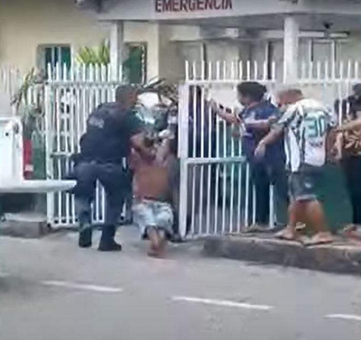 Dupla invade velório e esfaqueia dois amigos no Amazonas 