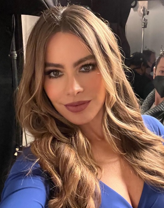 Sofía Vergara recorda câncer na garganta e incentiva prevenção