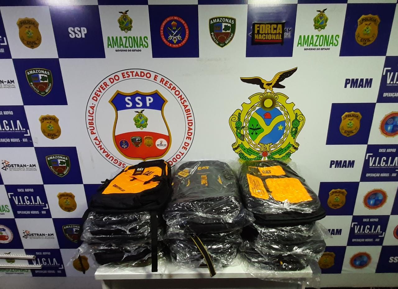 Polícia apreende mochilas falsificadas avaliadas em R$ 24 mil no Amazonas 