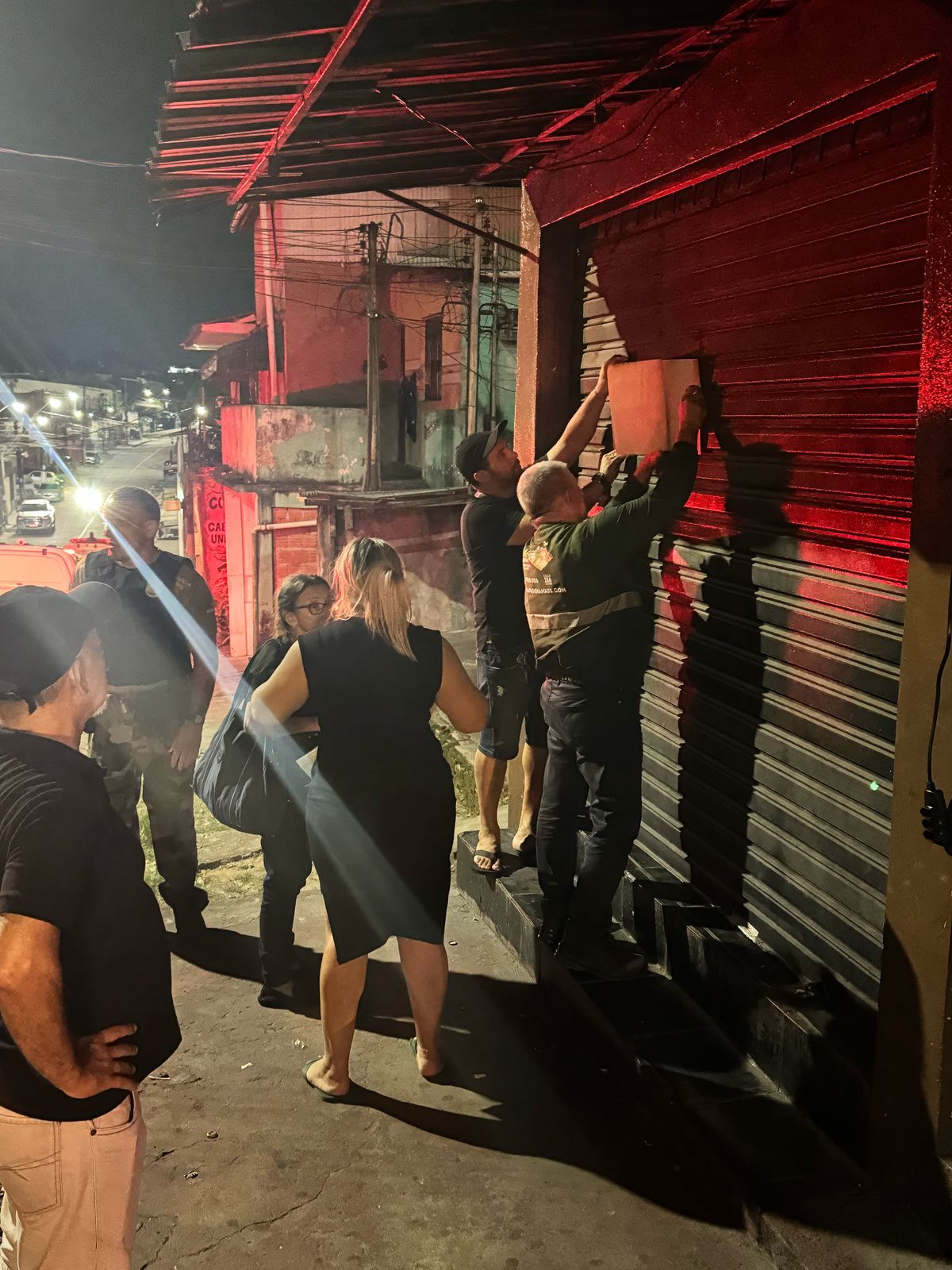 Bares são interditados durante fiscalização em Manaus