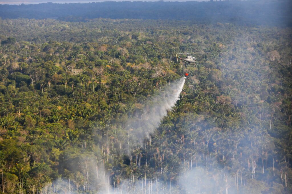 Governo Lula desliza em ações de combate a queimadas no Amazonas