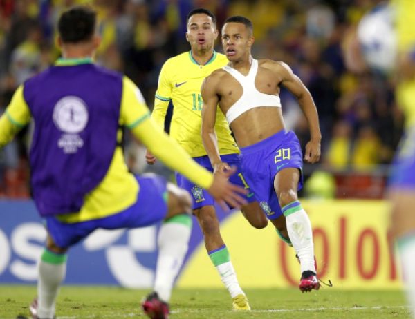  Presidente da CBF parabeniza seleção por conquista do Sul-Americano Sub-20