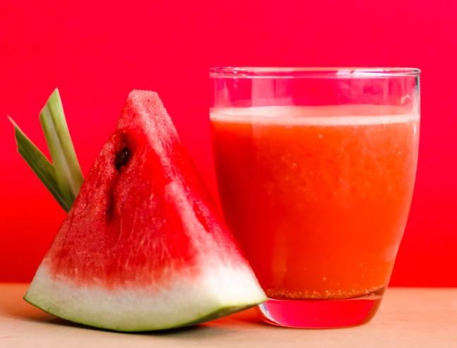  Conheça os sucos que ajudam a desintoxicar o organismo 