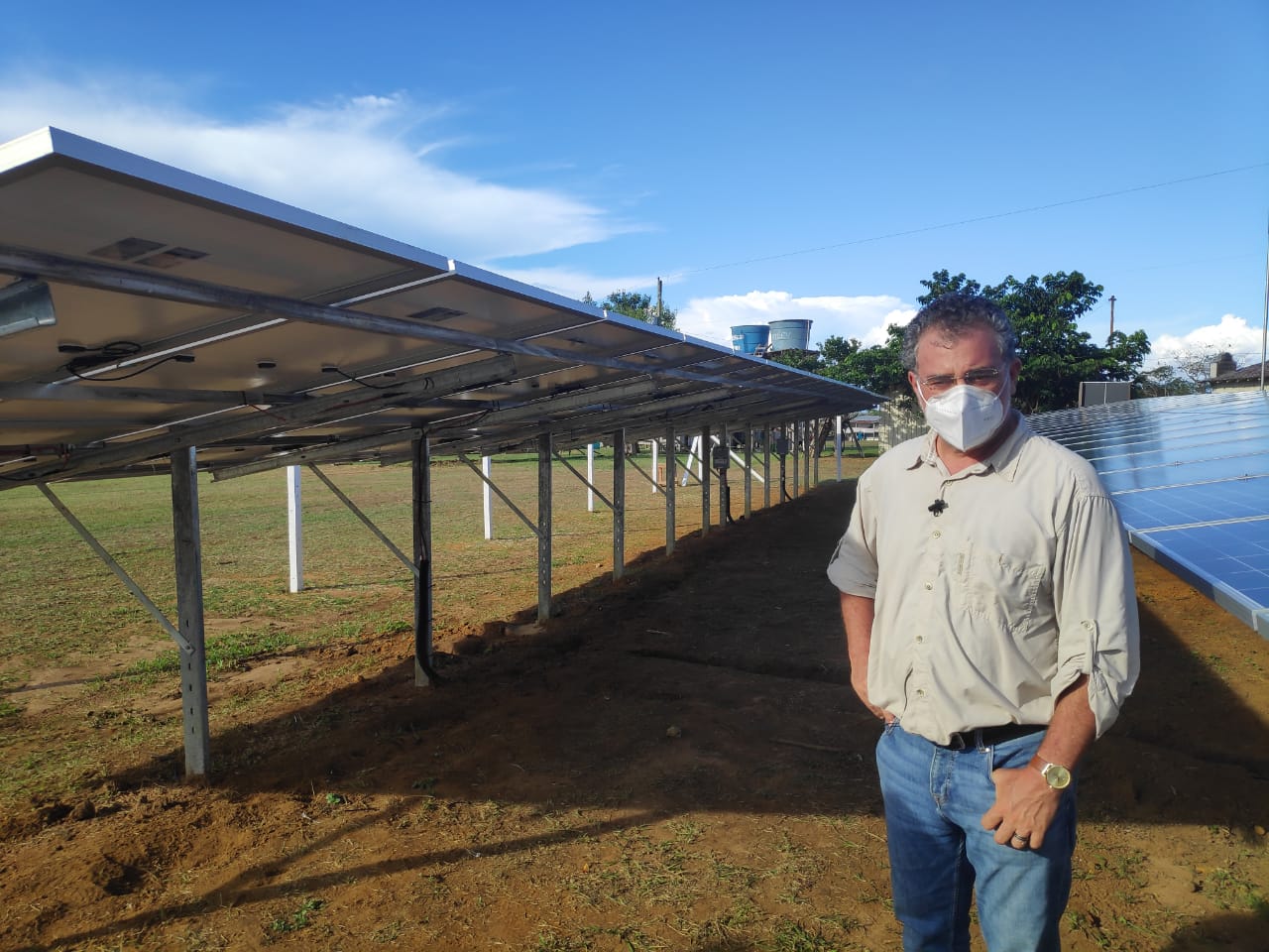  Comunidades ribeirinhas na Amazônia recebem sistema de energia solar