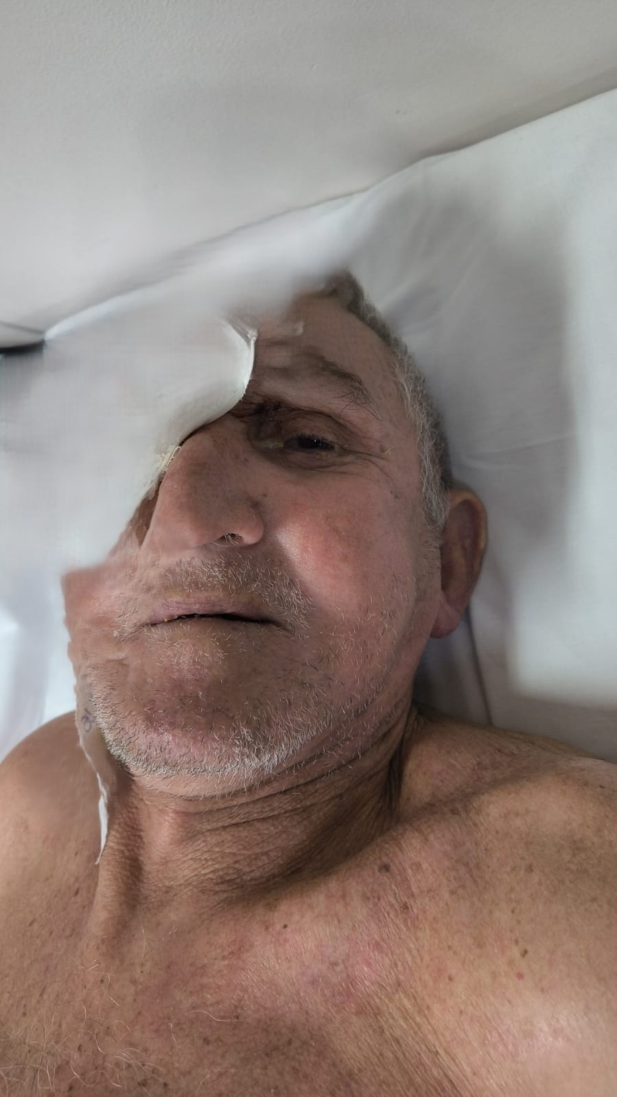 Hospital procura familiares de idoso internado em Manaus após acidente