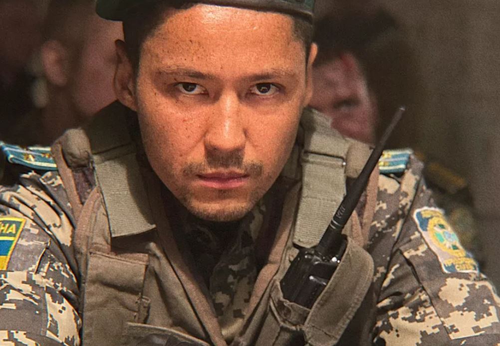 Ator ucraniano que lutava com exército é morto em bombardeio