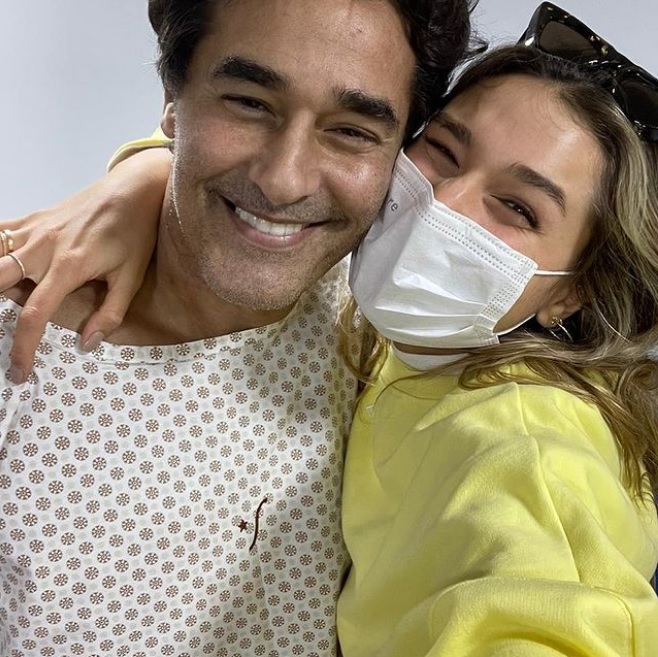Sasha posta foto em hospital com Luciano Szafir após alta da UTI