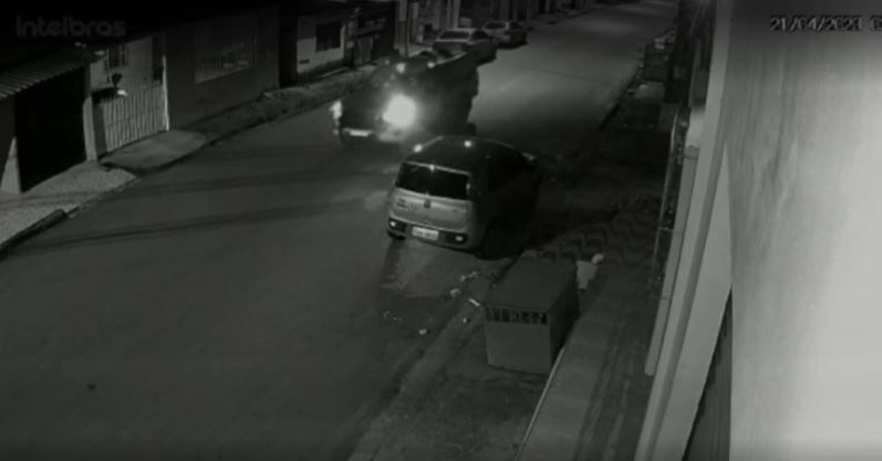 PM's são suspeitos de furtarem bolsa de mulher de sargento em Manaus