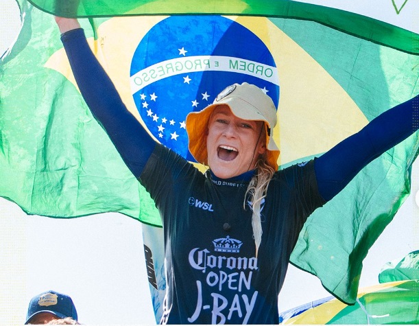 Brasileiras disputam as baterias do surfe nas Olimpíadas