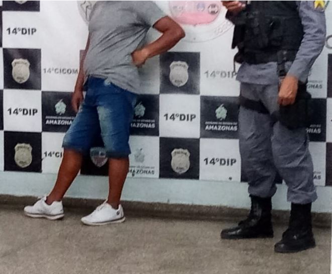 Tarado é preso ao apalpar parte íntima de mulher dentro de ônibus em Manaus