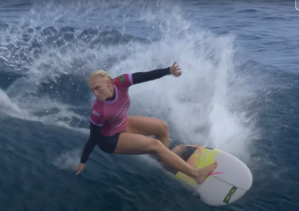 Tati Weston-Webb garante final do surfe e vai disputar ouro nas Olimpíadas