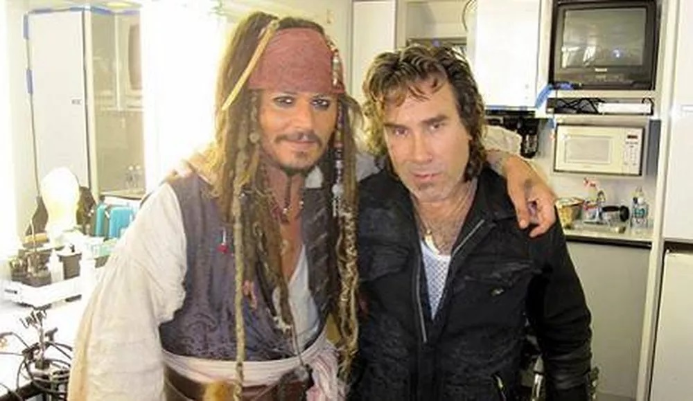 Tatuador de Johnny Depp é assaltado durante corrida de app e baleado no Rio