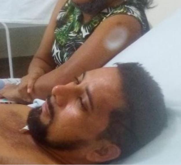 'Cliente' crava estaca no pescoço de taxista durante corrida no Amazonas