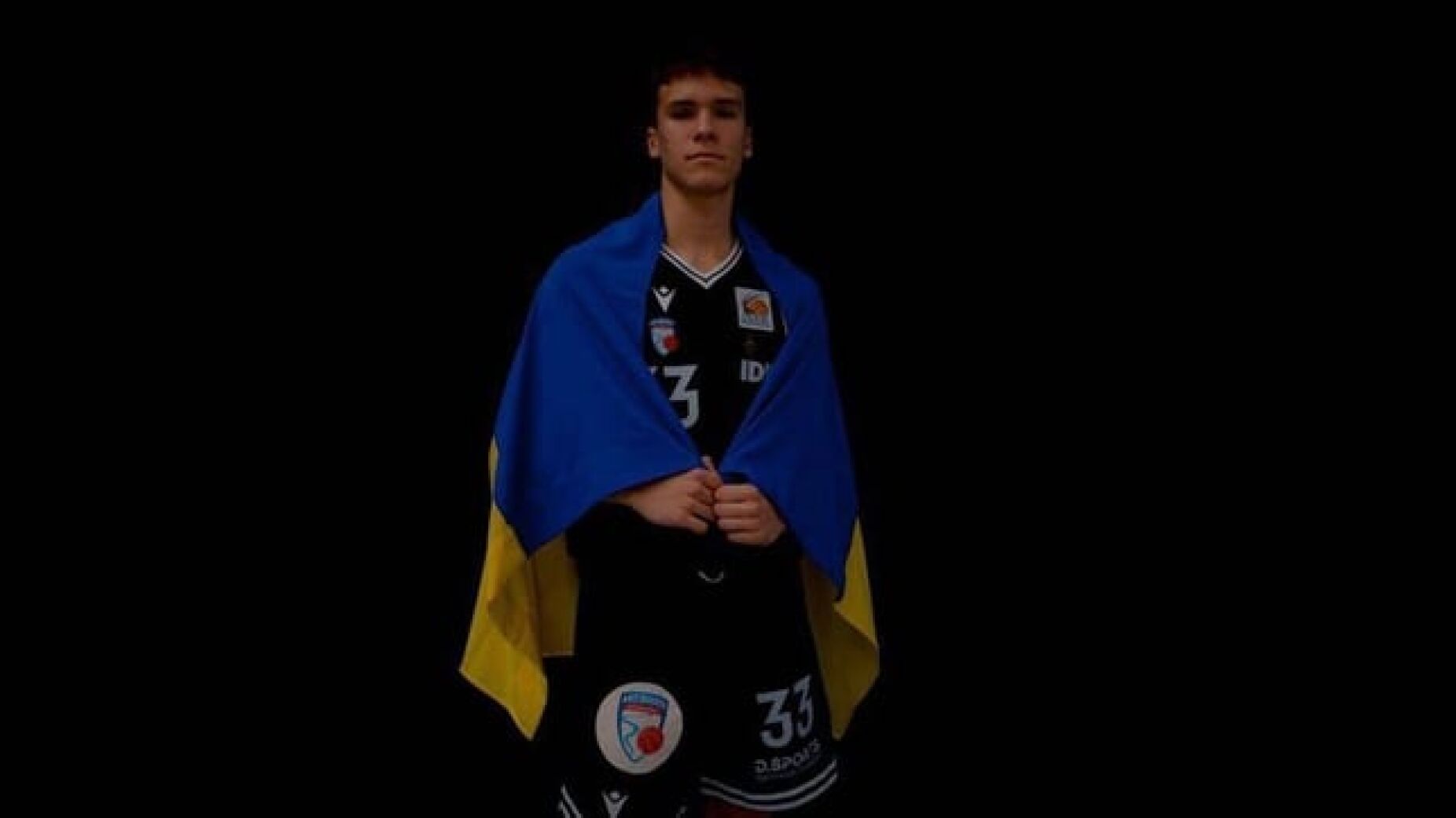 Jogador de basquete é morto na Alemanha: 'Esfaqueado por ser ucraniano'