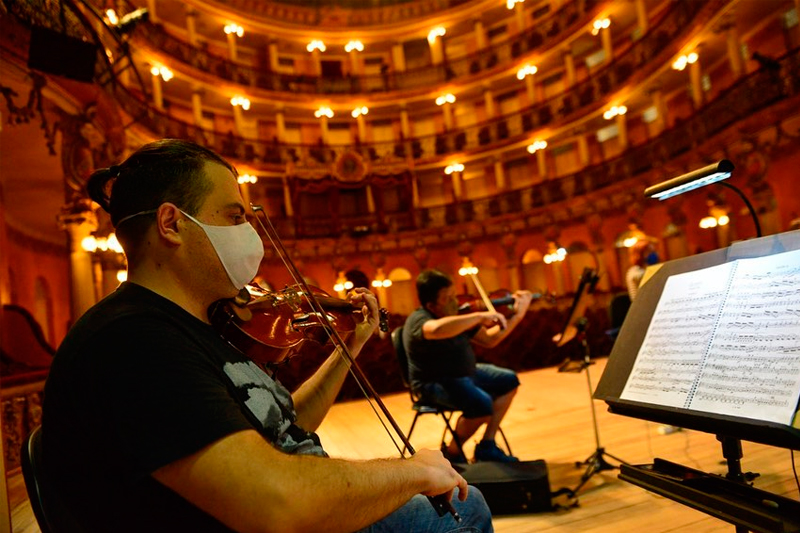 Auxílio estadual para profissionais do turismo deve ser pago ainda este mês