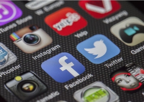 Facebook fica fora do ar nesta quarta-feira 