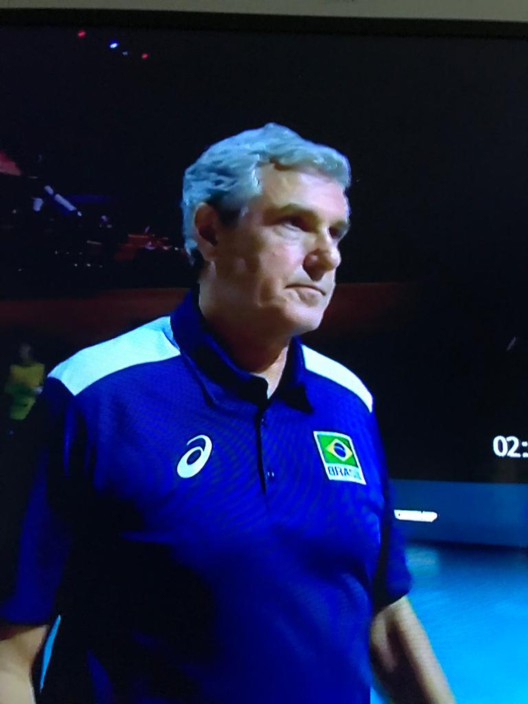 Brasil derrota Itália de novo e está na final contra a Sérvia