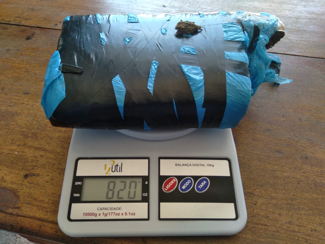 Transportando drogas, homem é expulso de lancha e acaba preso no Amazonas