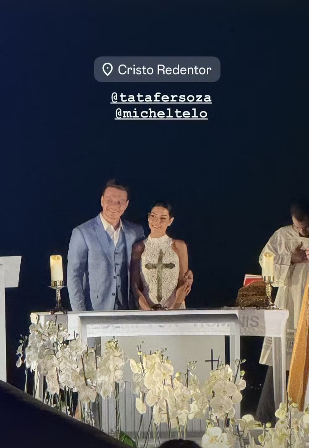 Com direito a serenata, Michel Teló e Thais Fersoza renovam votos em festão