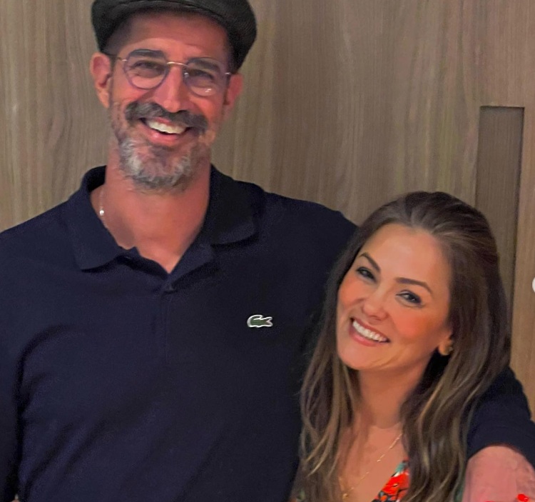 Ex-Tiazinha, Suzana Alves anuncia fim do casamento 