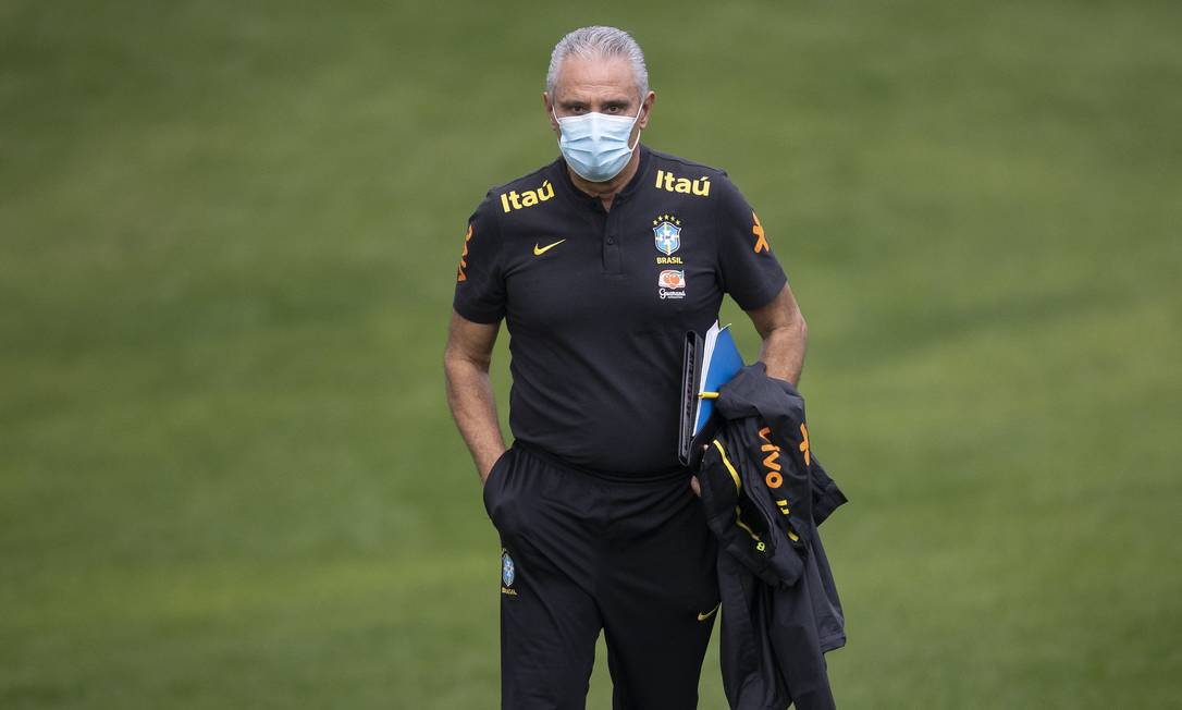 Após criticar Copa América, Tite é multado pela Conmebol 