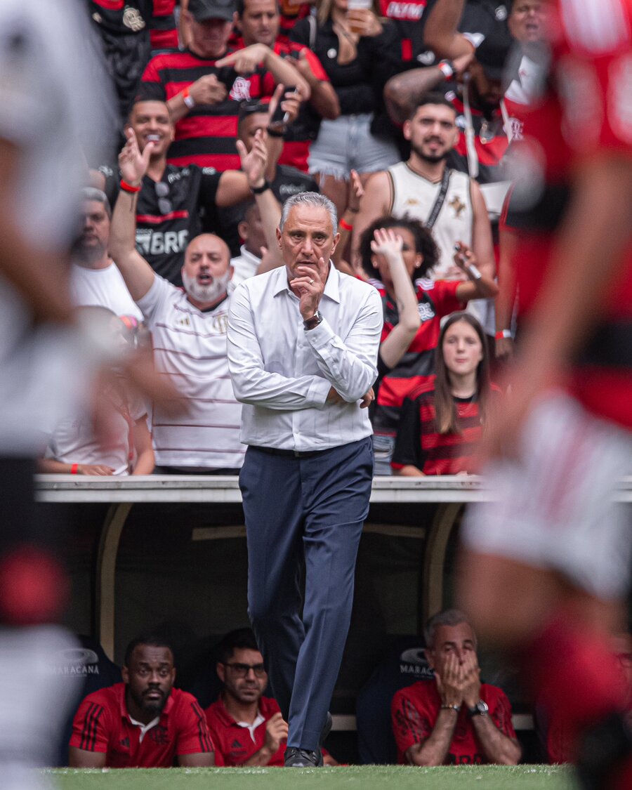 Tite 'leva' seleção ao Flamengo, divide deveres e valoriza departamento