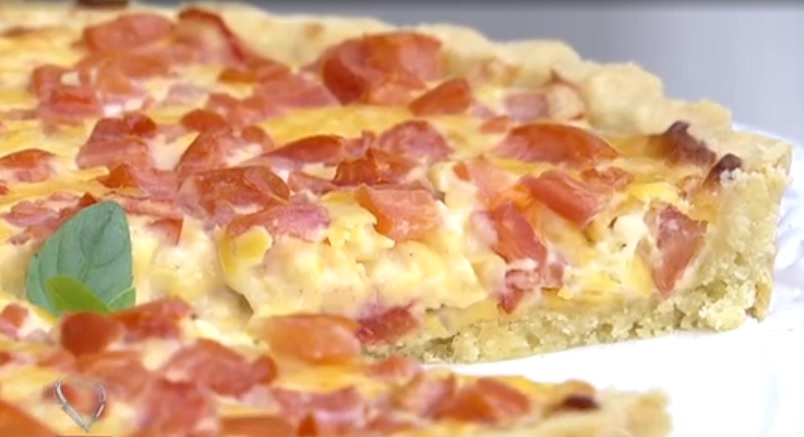 Receita de torta de tomate é fácil de preparar; veja o passo a passo