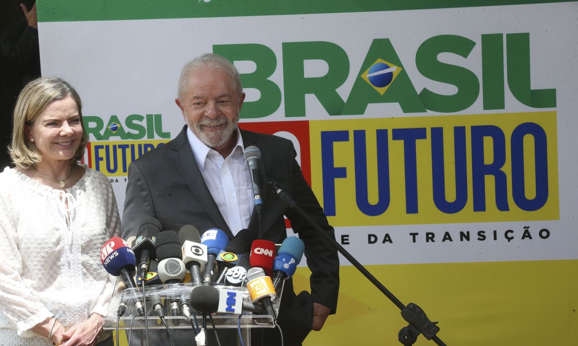 Lula reafirma que salário-mínimo terá aumento anual acima da Inflação
