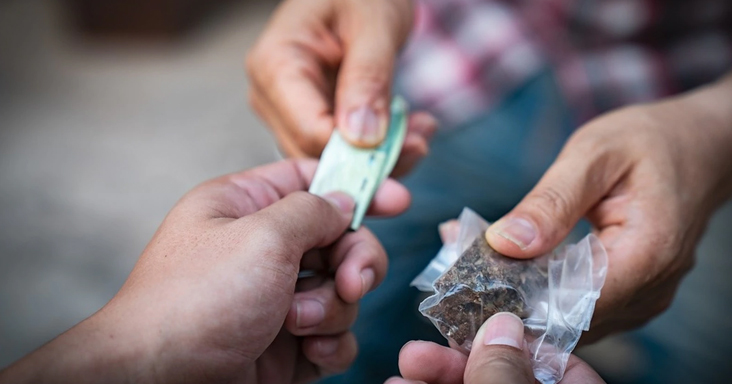 Se acusado de tráfico tiver bons antecedentes, pena será menor