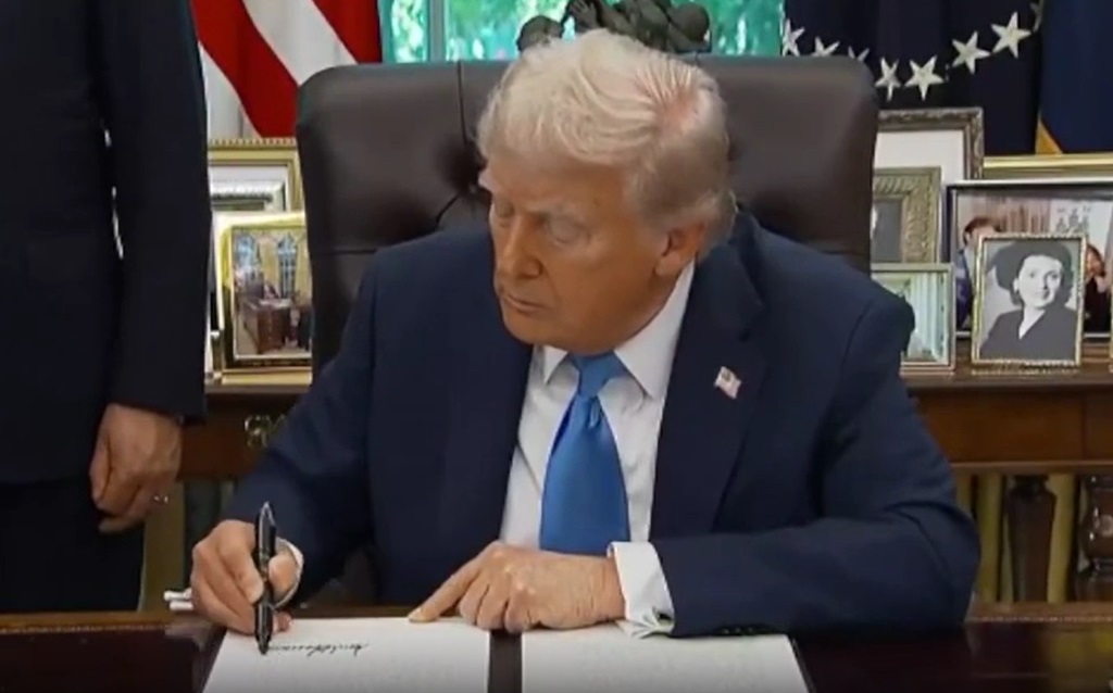 Trump decreta que movimento antifascista é "organização terrorista" 