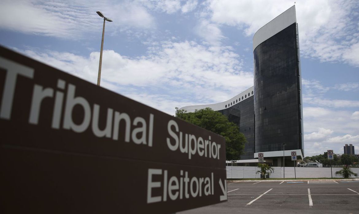 TSE prorroga prazo para registro das federações partidárias