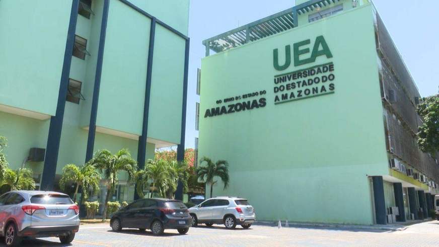 Mais de 26 mil inscritos realizam 1º dia de vestibular da UEA no Amazonas