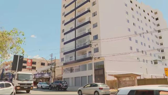 Corpo de trabalhador é encontrado em fosso de elevador em edifício