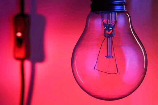 Aneel cria nova bandeira tarifária 50% mais cara na conta de luz   